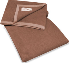 De Aabe deken Novum, stijlvol in een zachte camel nuance